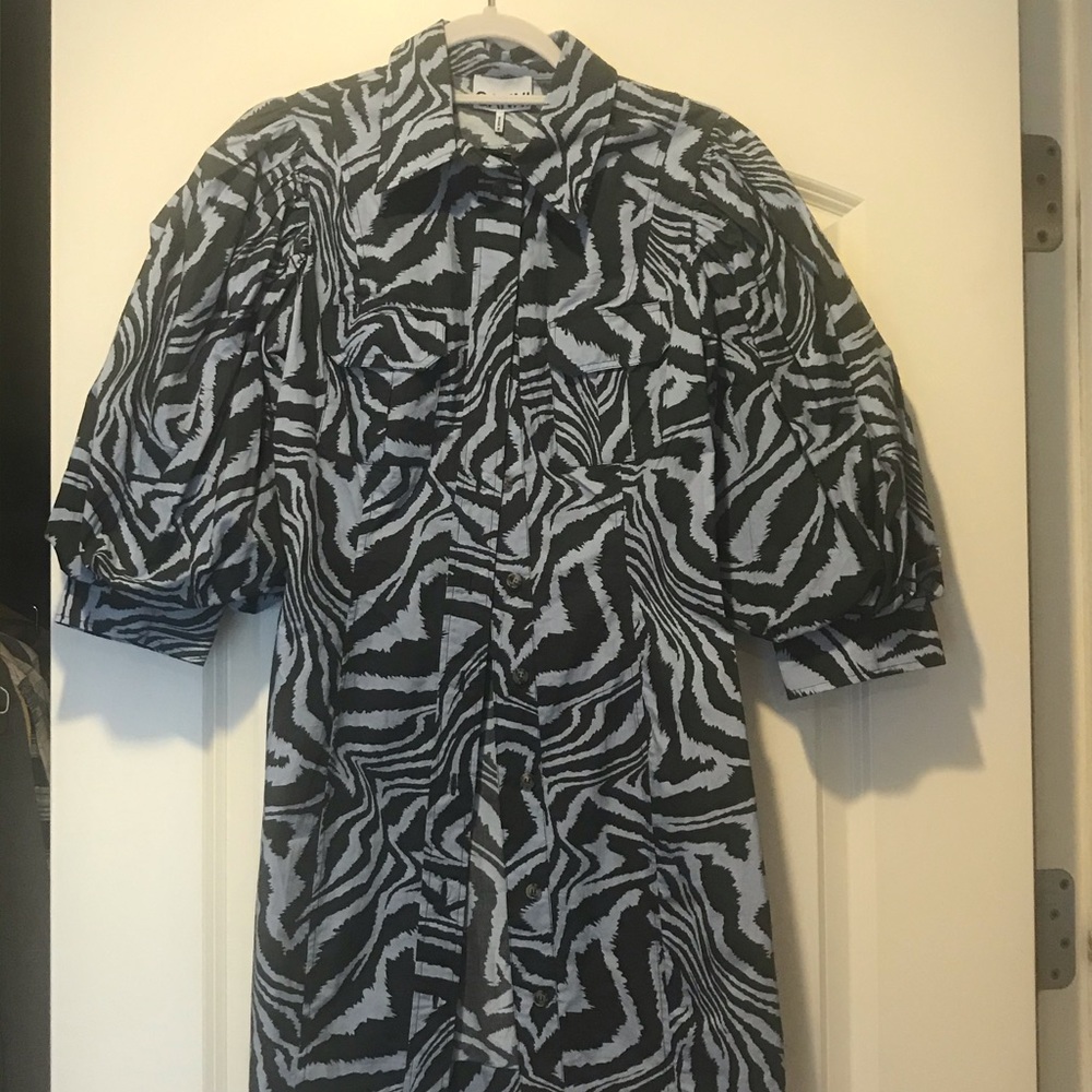 GANNI 
Puff-sleeve zebra-print cotton dress